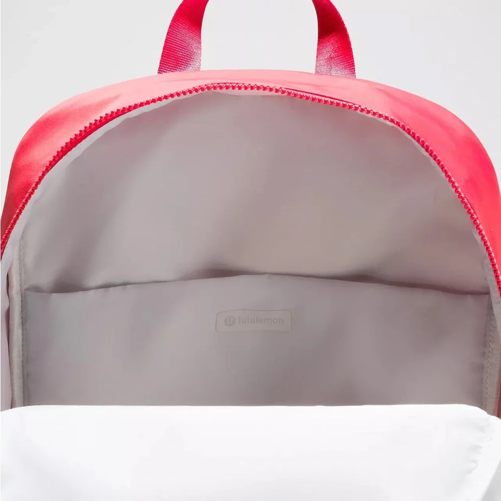 Lululemon Everywhere Backpack 22L- Lulu Red/Ocean Air